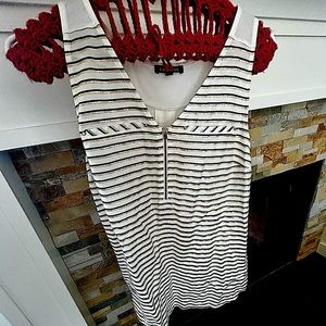 Express half zipper tank